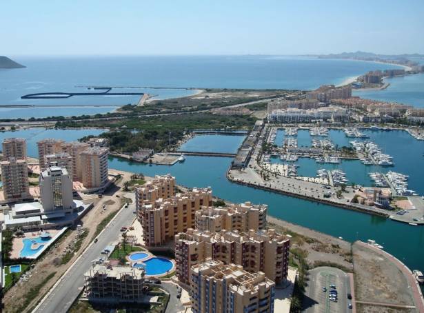 Apartment - For sale - La Manga del Mar Menor - La Manga