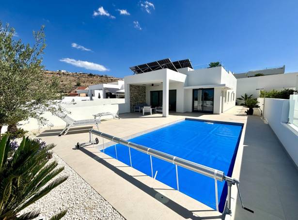 Detached Villa - For sale - Guardamar & Vega Baja - Quesada & Dona Pepa