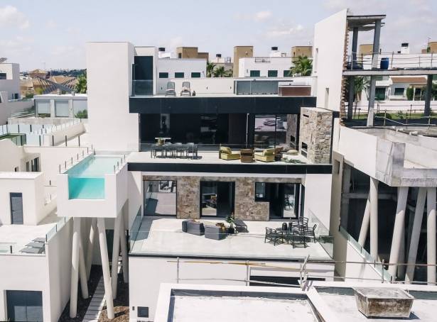 Detached Villa - For sale - Guardamar & Vega Baja - Rojales