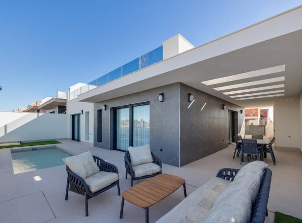 Detached Villa - For sale - Torrevieja - El Chaparral 