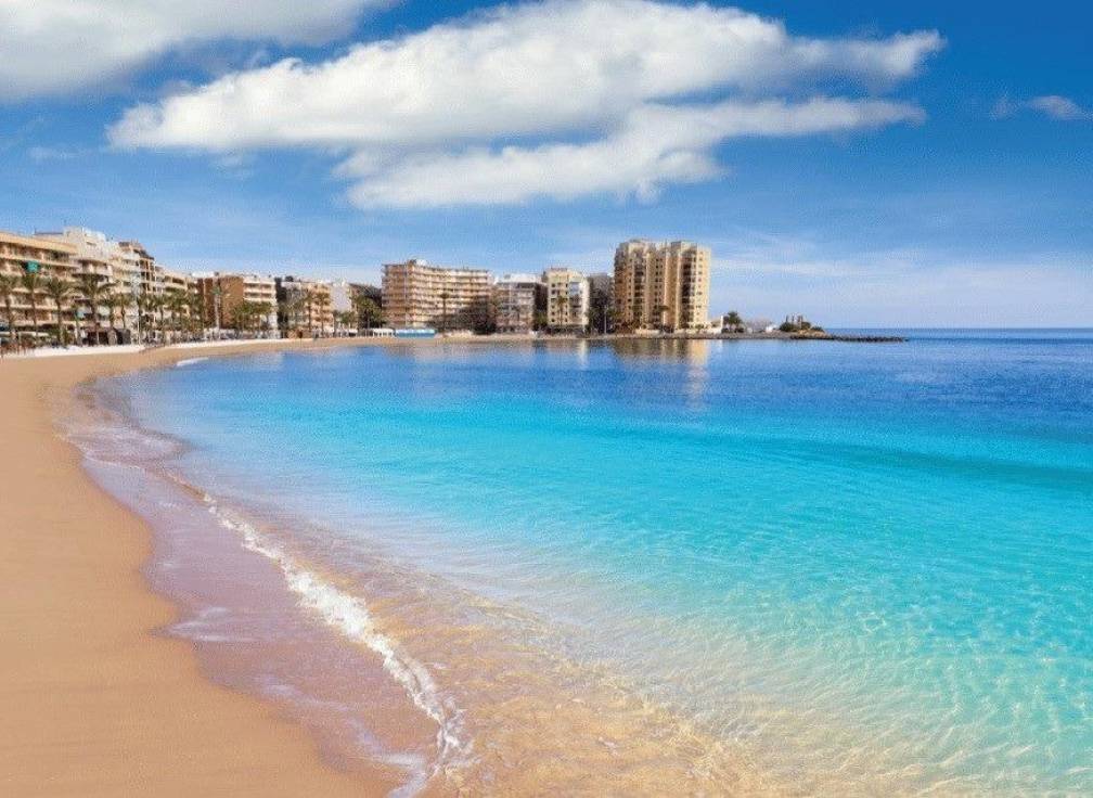 For sale - Apartment - Torrevieja - Centro