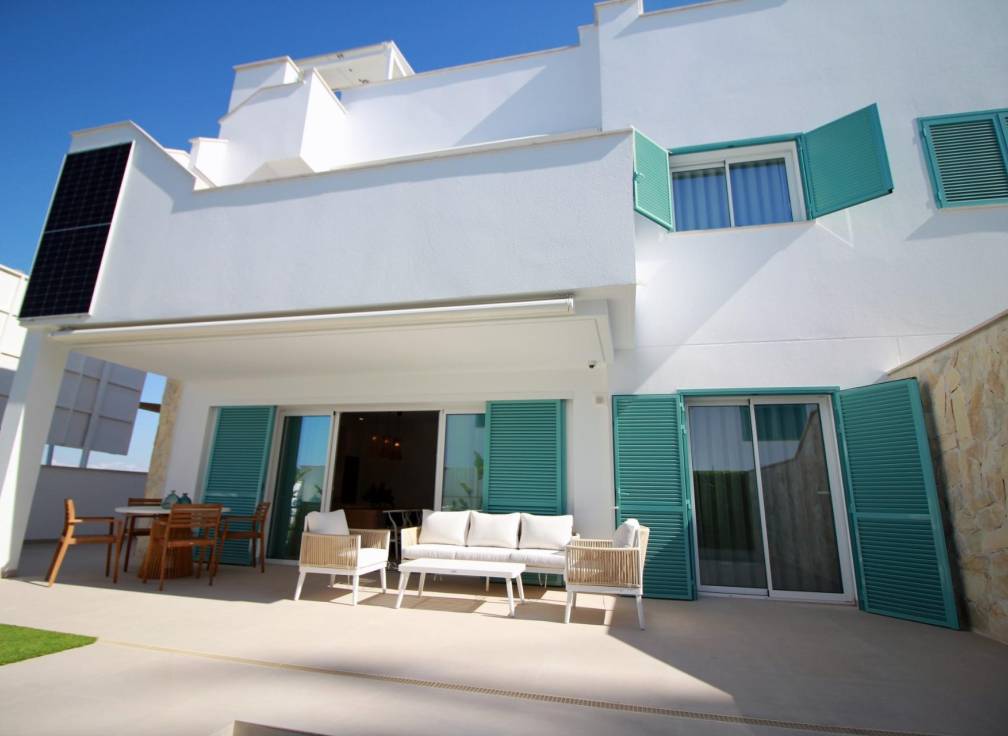 For sale - Bungalow - Pilar de La Horadada - La Torre De La Horadada