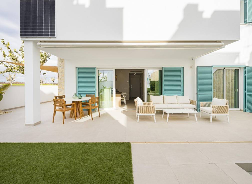 For sale - Bungalow - Pilar de La Horadada - La Torre De La Horadada