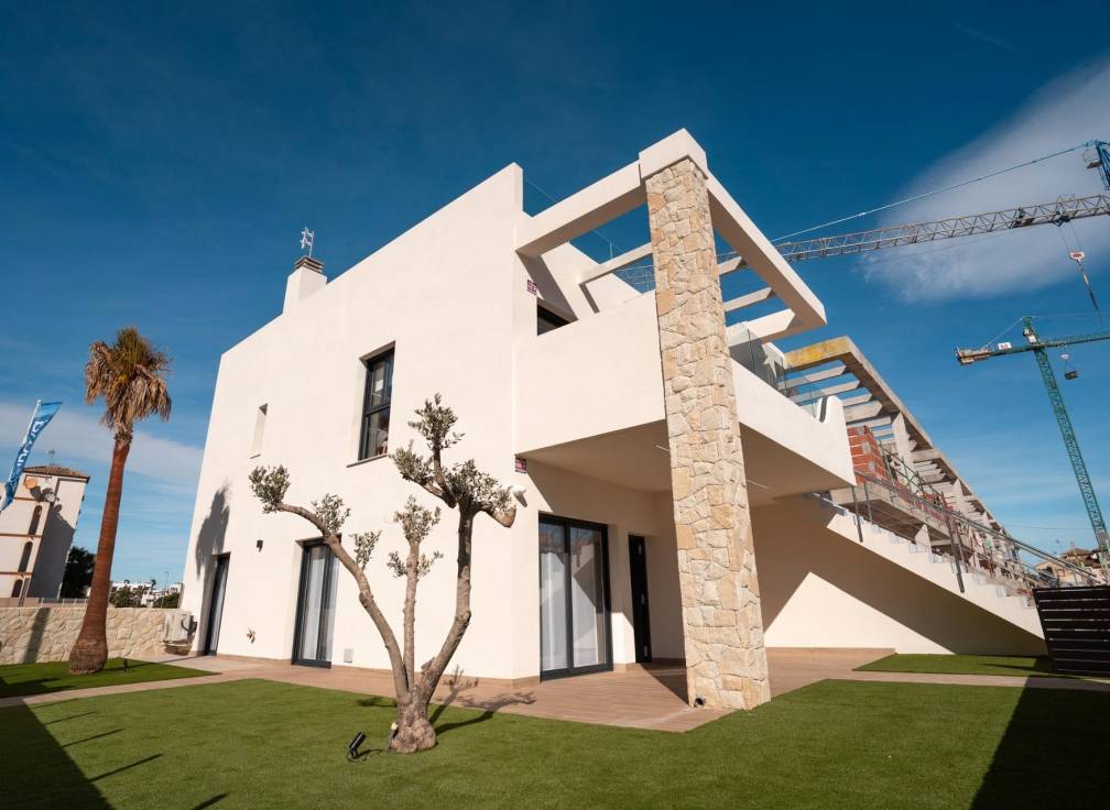 For sale - Bungalow - Pilar de La Horadada - pueblo