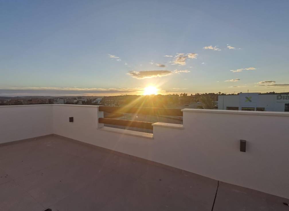 For sale - Detached Villa - Guardamar & Vega Baja - Los Montesinos