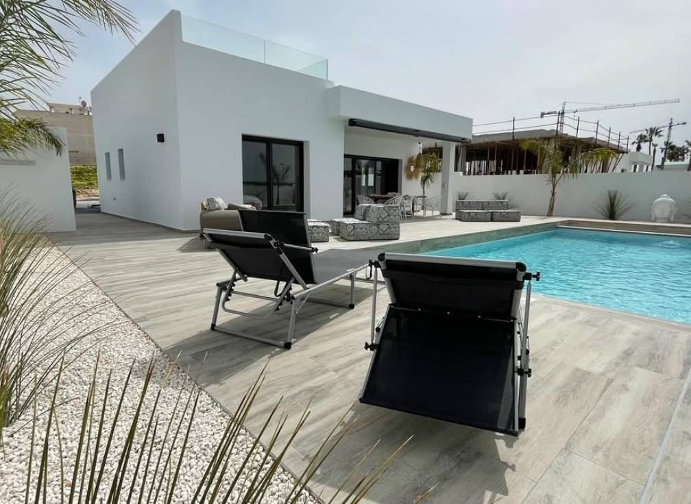 For sale - Detached Villa - Guardamar & Vega Baja - Rafal