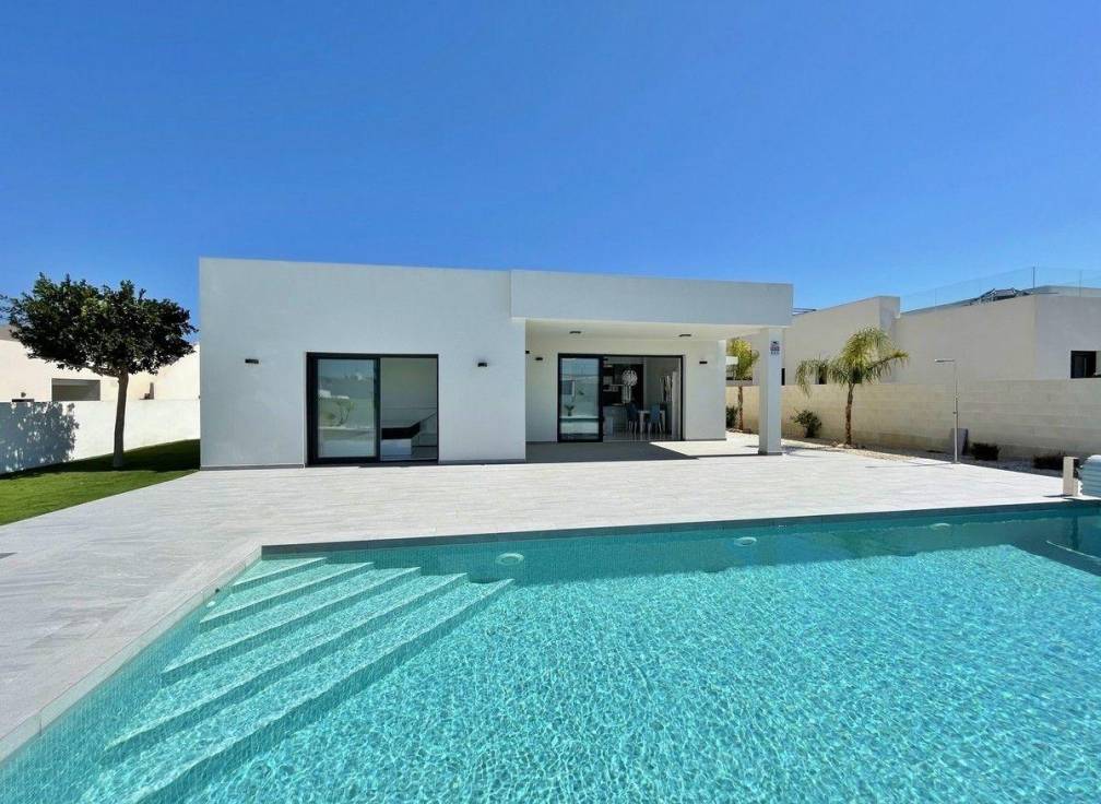 For sale - Detached Villa - Guardamar & Vega Baja - Rafal