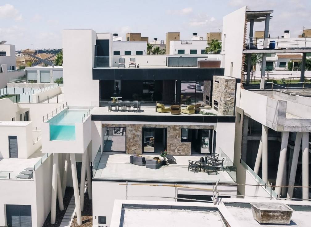 For sale - Detached Villa - Guardamar & Vega Baja - Rojales