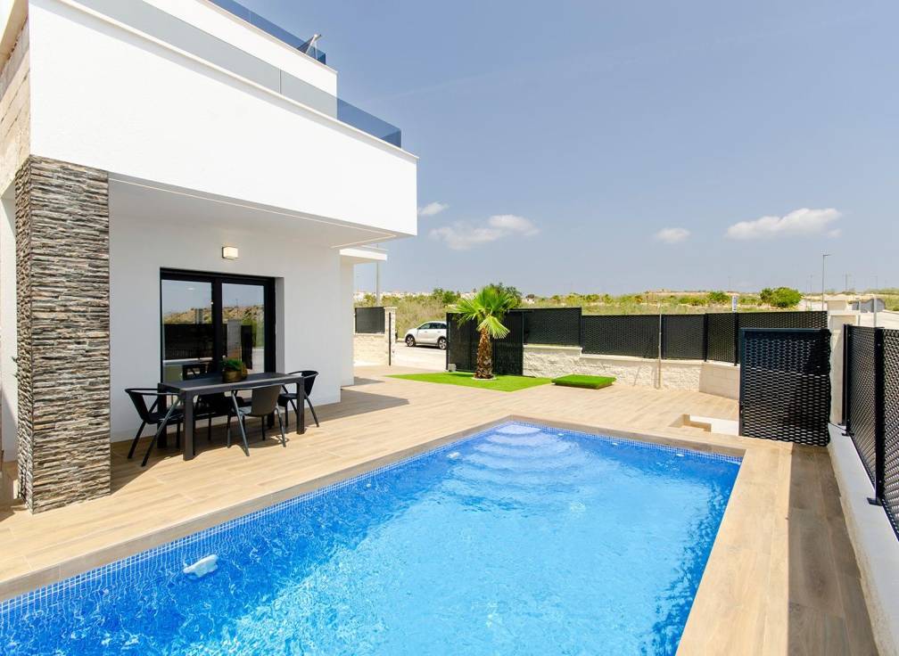 For sale - Detached Villa - Guardamar & Vega Baja - Vistabella Golf