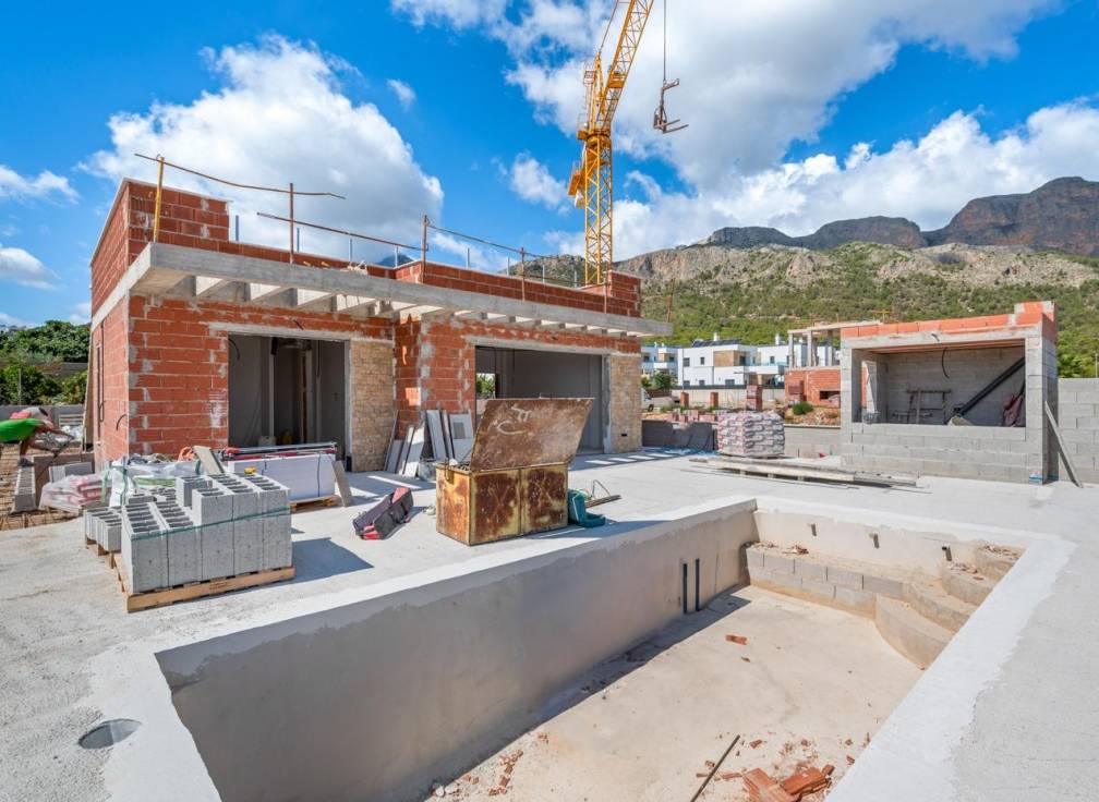 For sale - Detached Villa - Polop & La Nucia - Polop