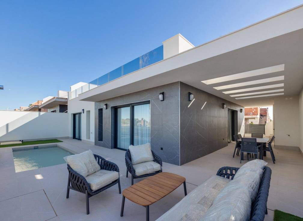 For sale - Detached Villa - Torrevieja - El Chaparral 