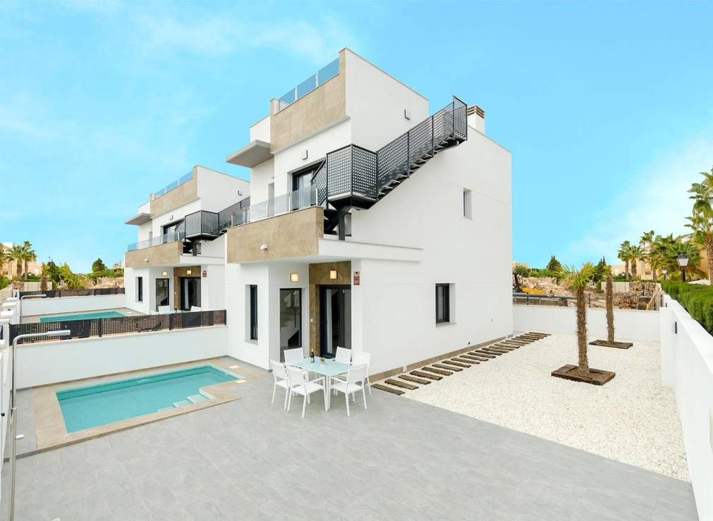 For sale - Detached Villa - Torrevieja - Torrevieja City