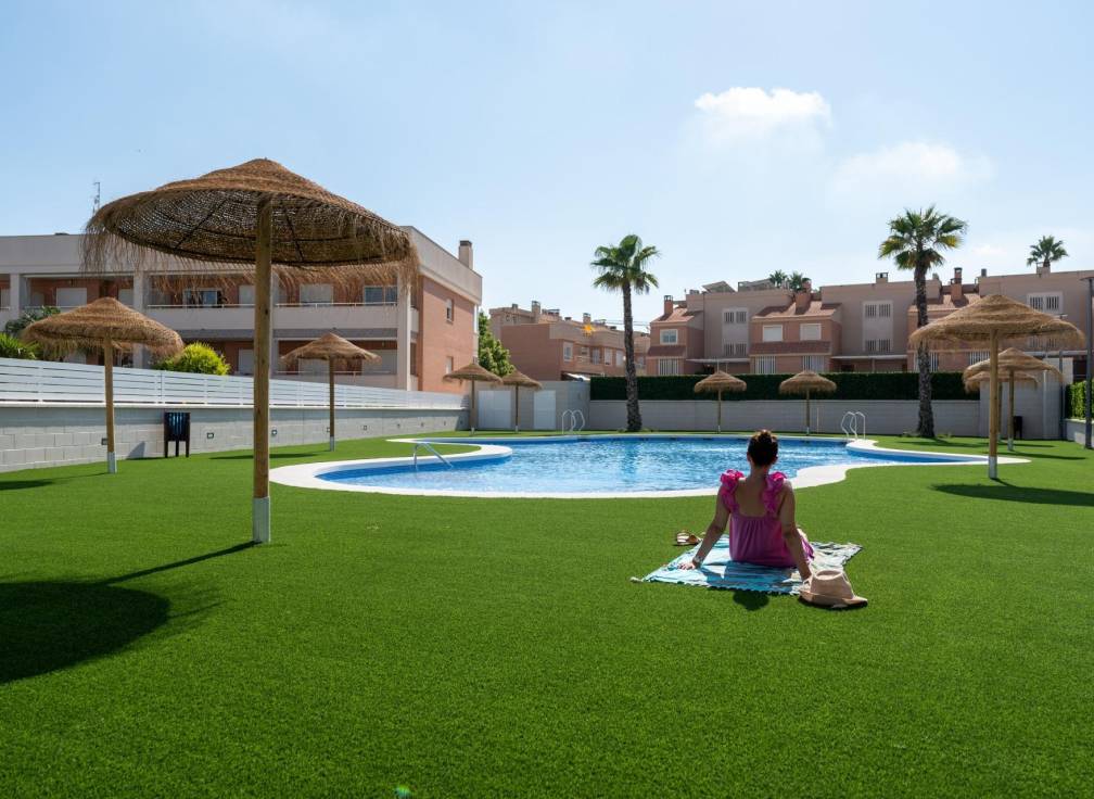 For sale - Semi Detached / Linked Villa - Elche - Gran Alacant 