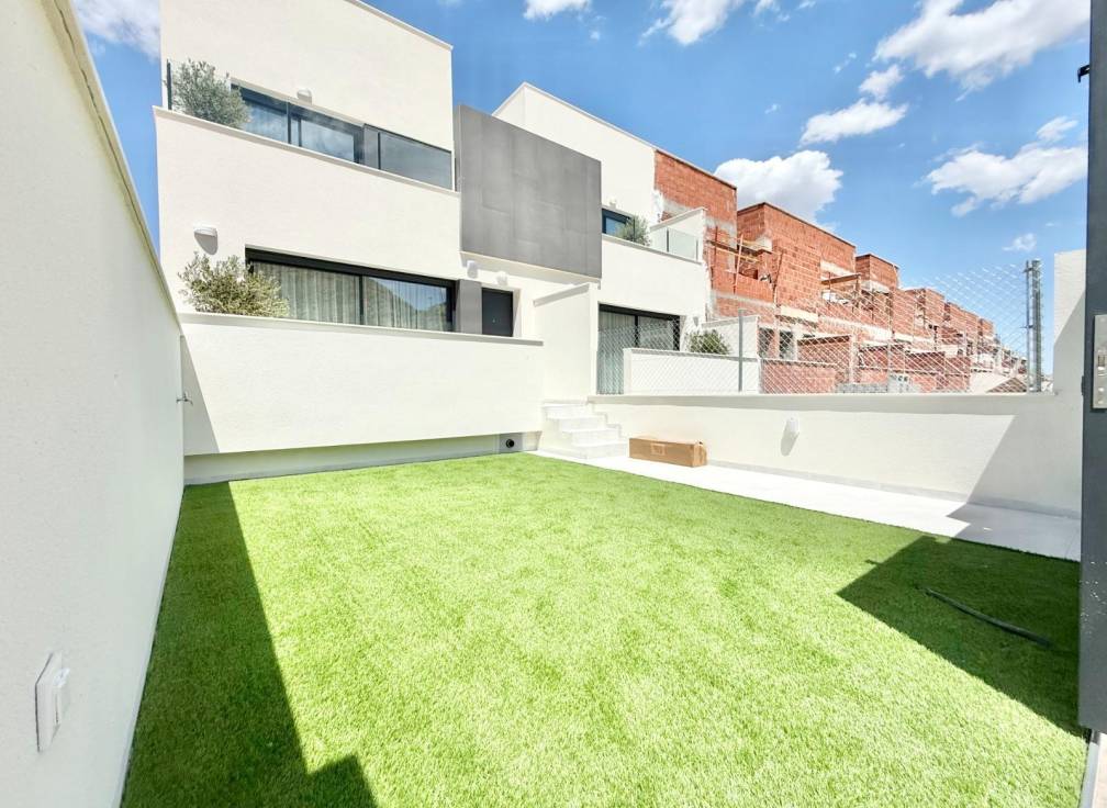 For sale - Semi Detached / Linked Villa - Guardamar & Vega Baja - Cox