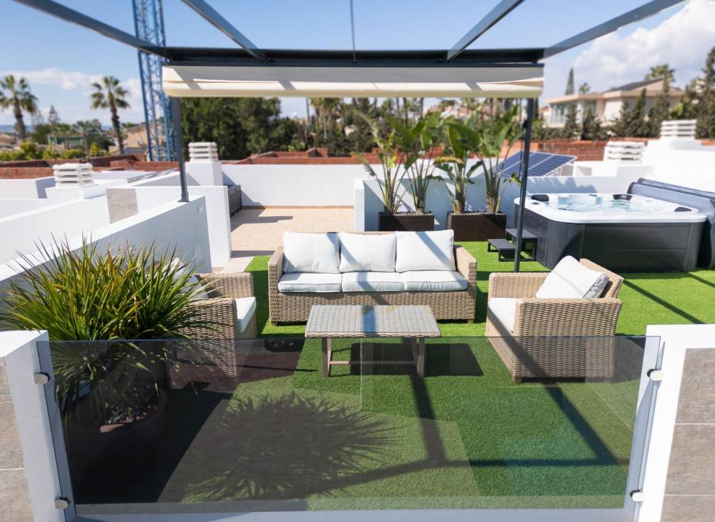 For sale - Semi Detached / Linked Villa - Guardamar & Vega Baja - San Fulgencia