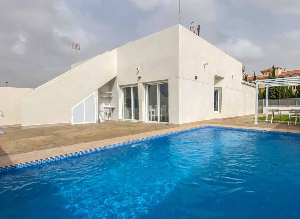 For sale - Semi Detached / Linked Villa - Los Alcazares - Serena Golf Resort