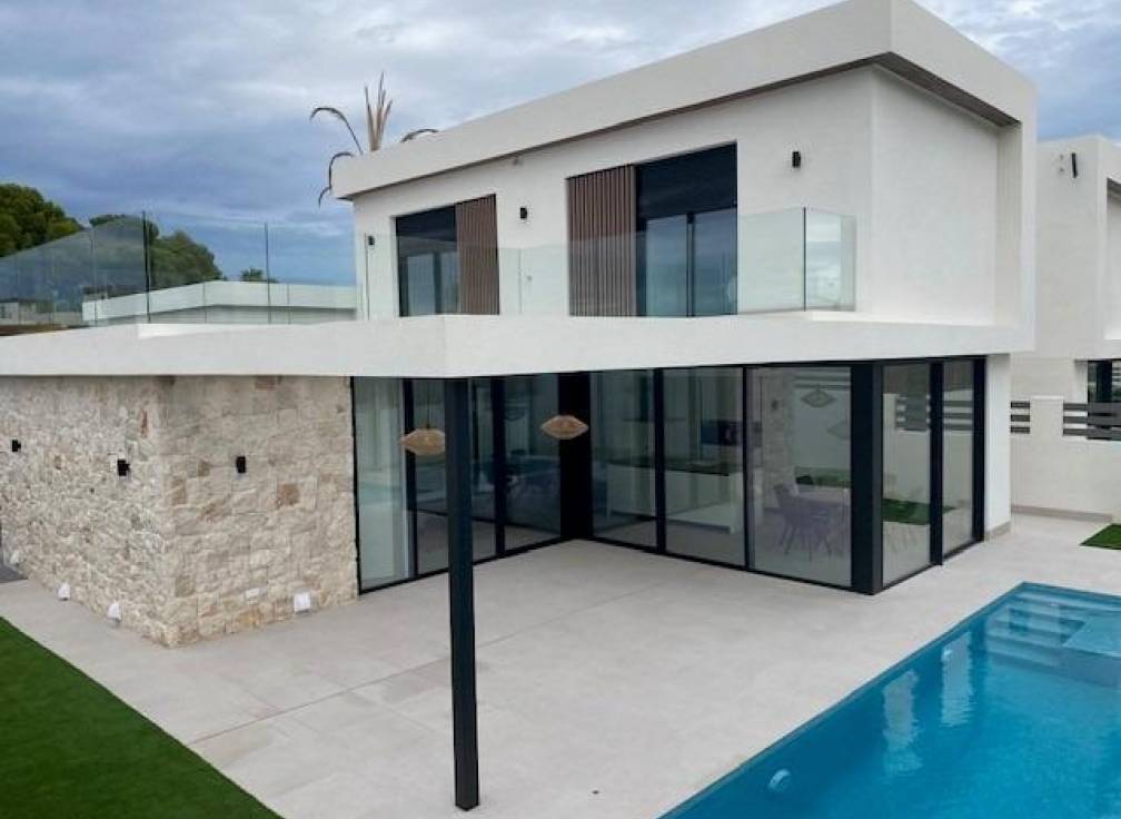 For sale - Semi Detached / Linked Villa - Orihuela Costa - Lomas De Cabo Roig