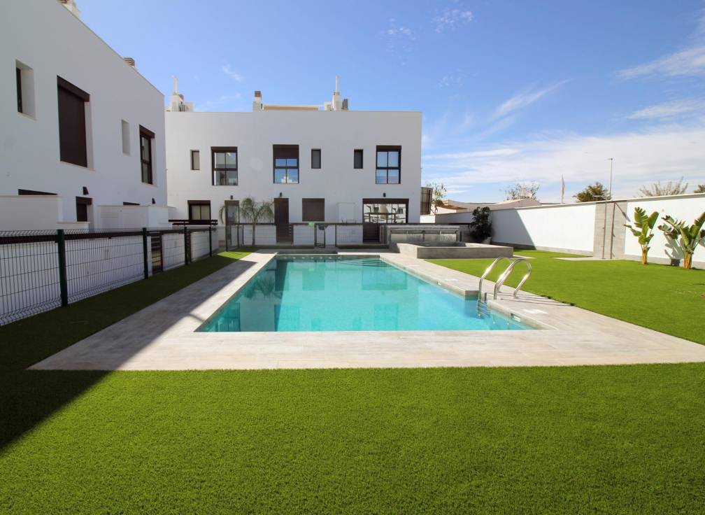 For sale - Semi Detached / Linked Villa - Pilar De La Horadada - Pilar De La Horadada 