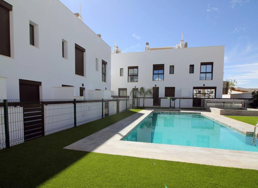 For sale - Semi Detached / Linked Villa - Pilar De La Horadada - Torre De La Horadada