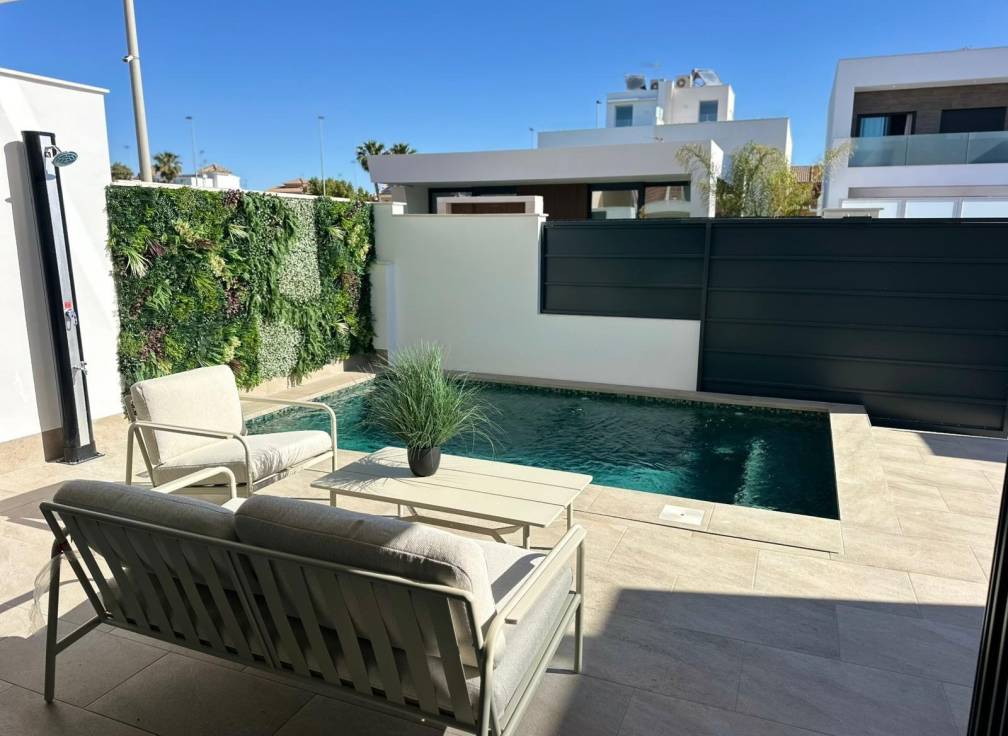 For sale - Semi Detached / Linked Villa - San Javier & San Pedro Del Pinatar - San Pedro Del Pinatar & Lo Pagan