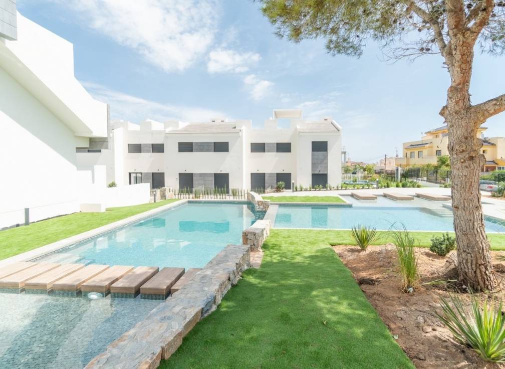 For sale - Top Floor Bungalow - Torrevieja - Los Balcones