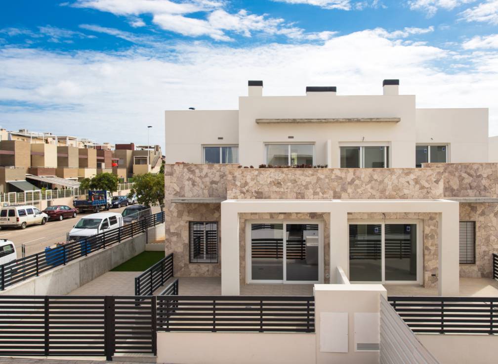 For sale - Townhouse/Terraced - Torrevieja - Torrevieja City