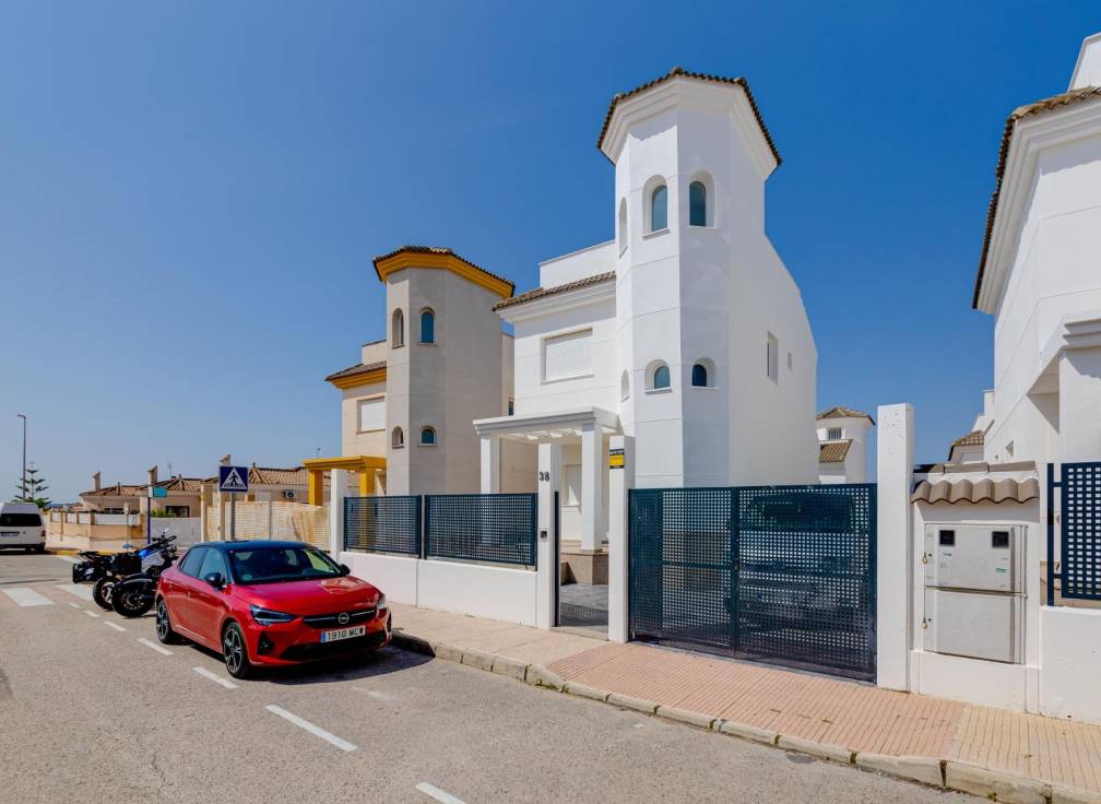For sale - Villa - Guardamar & Vega Baja - San Fulgencia