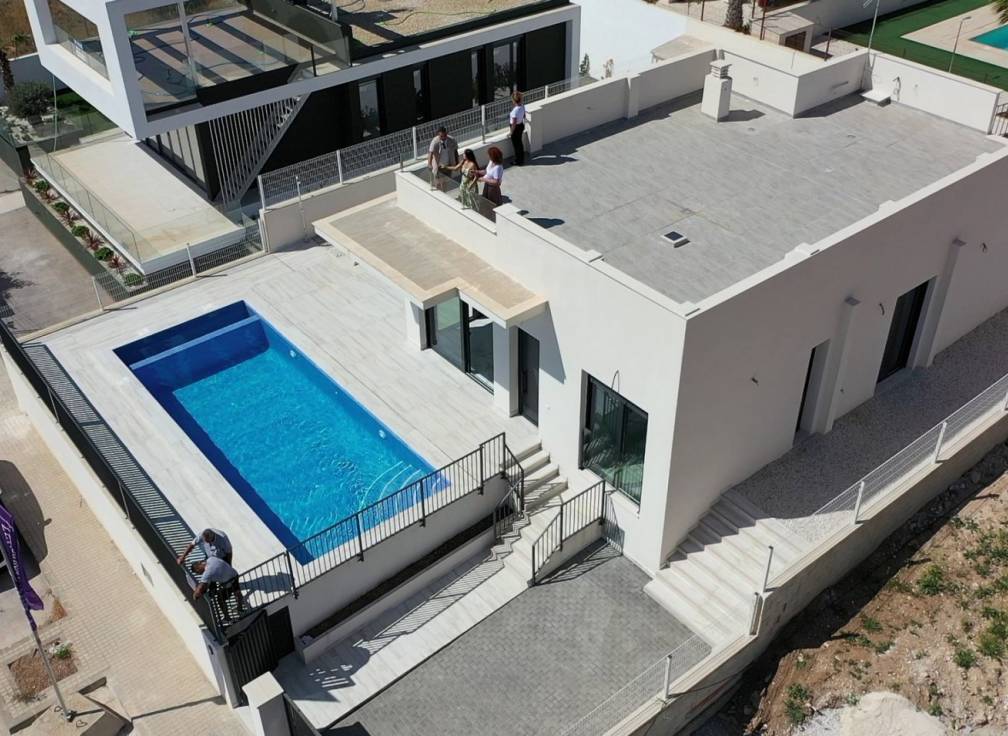 For sale - Villa - Polop & La Nucia - La Nucia
