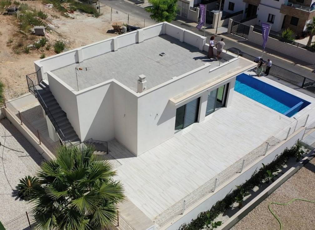 For sale - Villa - Polop & La Nucia - La Nucia