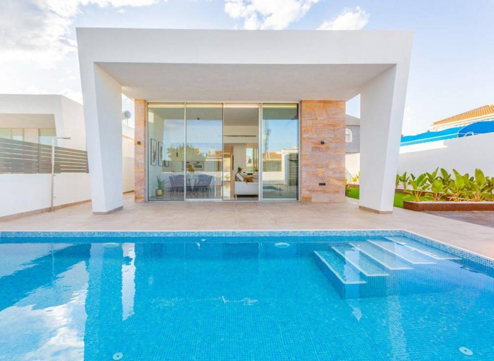 For sale - Villa - Torrevieja - Torreta Florida