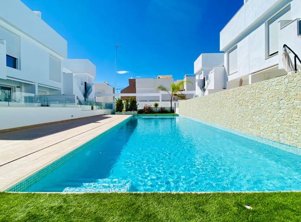 Ground Floor Bungalow - For sale - Pilar De La Horadada - Pilar De La Horadada 