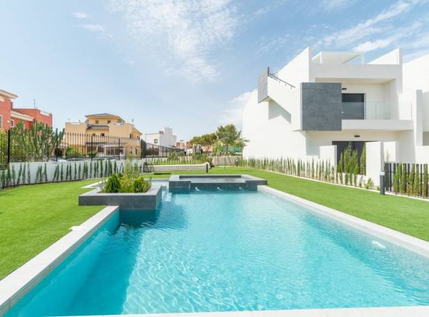 Top Floor Bungalow - For sale - Torrevieja - Los Balcones