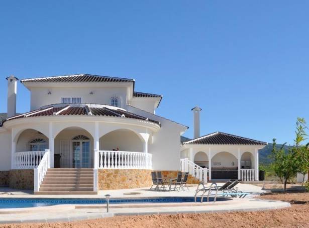 Villa - For sale - Pinoso - Campo