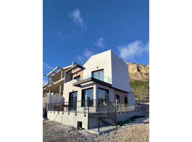 Villa - For sale - Polop & La Nucia - Polop