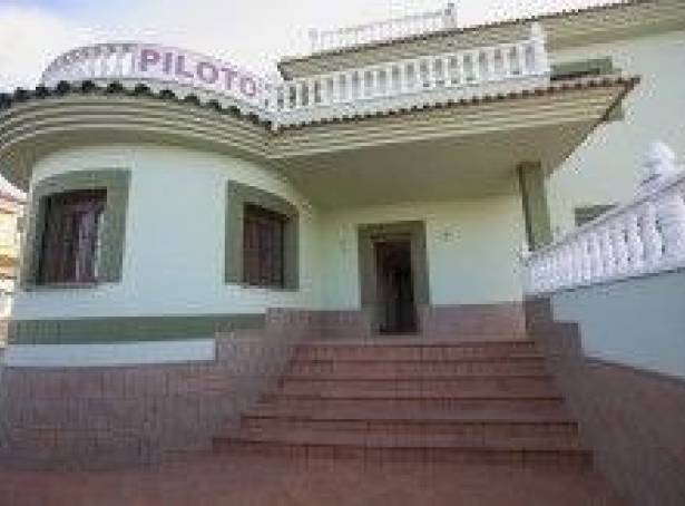 Villa - For sale - Torrevieja - NB-38445