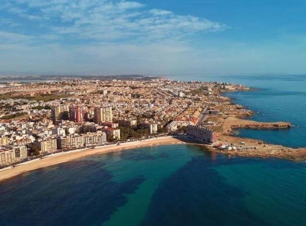 For sale - Apartment - Torrevieja - Playa De Los Locos