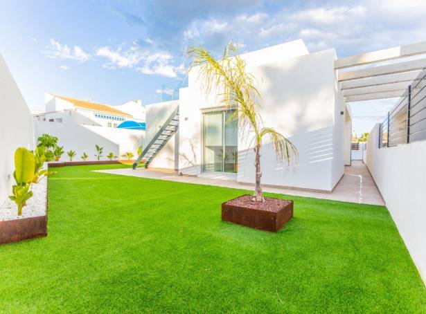 For sale - Villa - Torrevieja - Torreta Florida