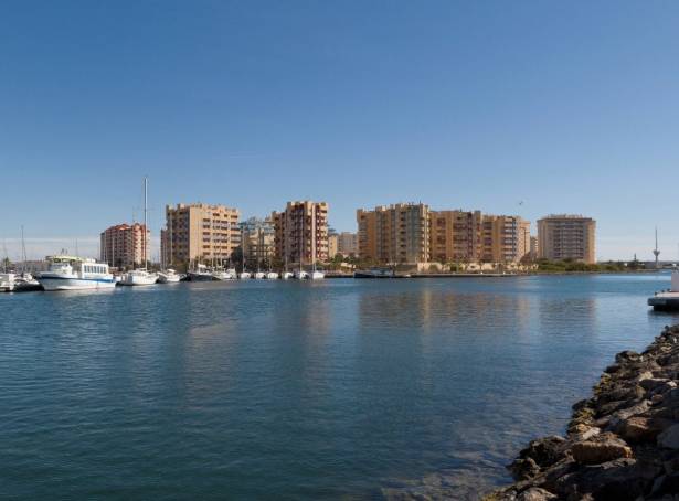 For sale - Apartment - La Manga del Mar Menor - La Manga