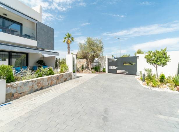 For sale - Bungalow - Torrevieja - Los Balcones