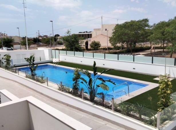 For sale - Bungalow - Pilar de La Horadada - pueblo