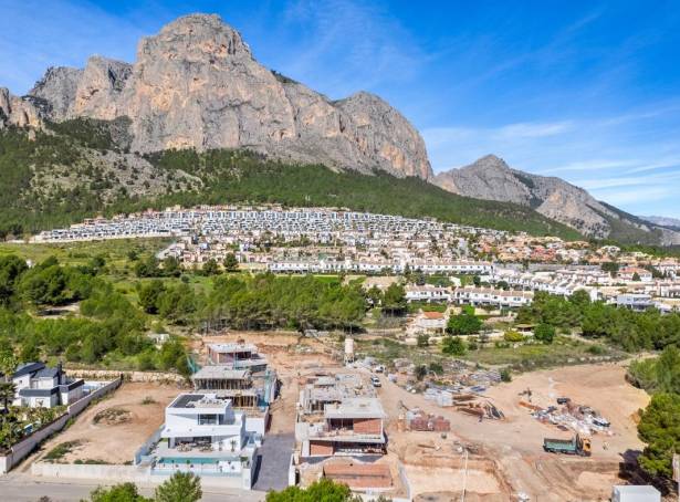 For sale - Detached Villa - Polop & La Nucia - Polop