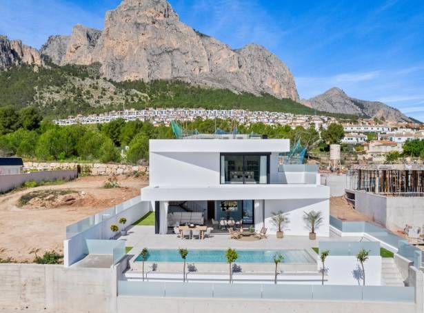 For sale - Detached Villa - Polop & La Nucia - Polop