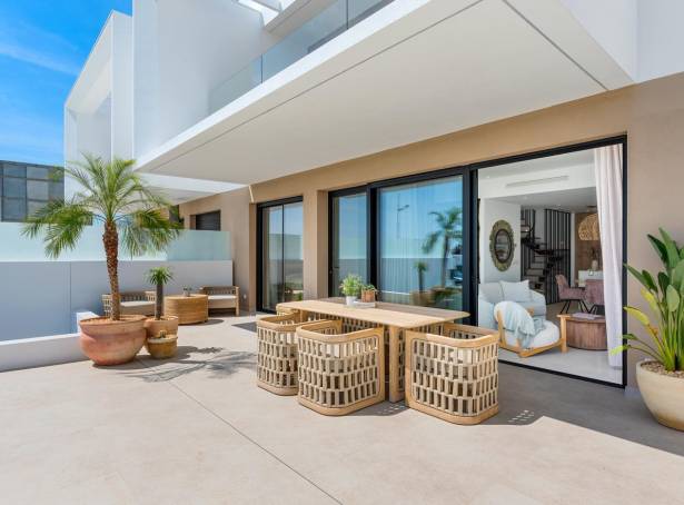 For sale - Semi Detached / Linked Villa - Guardamar & Vega Baja - Dolores