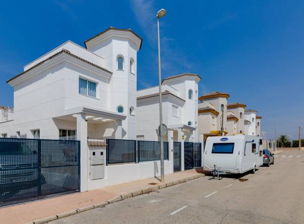 For sale - Villa - San Fulgencio - El Oasis