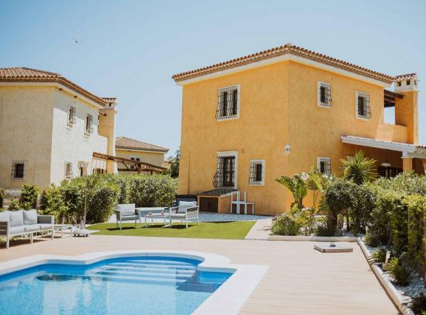 For sale - Villa - Cuevas Del Almanzora - Desert Springs Golf Club