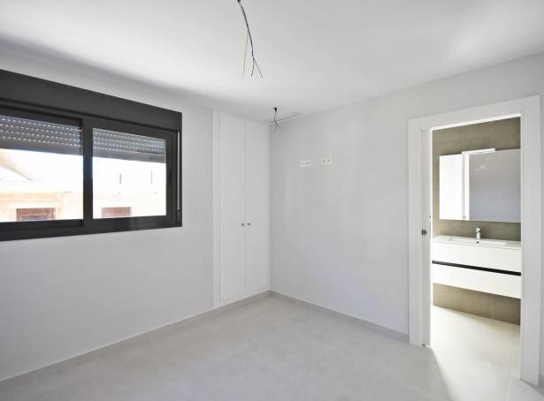 For sale - Semi Detached / Linked Villa - Mazarron - Puerto De Mazarron