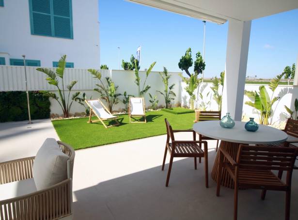 For sale - Bungalow - Pilar de La Horadada - Torre De La Horadada