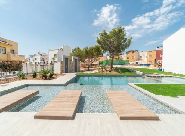 For sale - Top Floor Bungalow - Torrevieja - Los Balcones