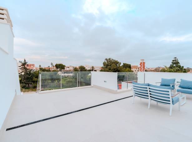 For sale - Semi Detached / Linked Villa - Los Alcazares - Serena Golf Resort