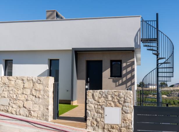 For sale - Semi Detached / Linked Villa - Guardamar & Vega Baja - La FInca Golf Resort